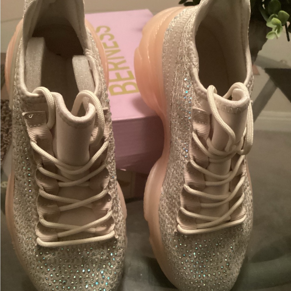 Women's Glittering Cream Sneakers